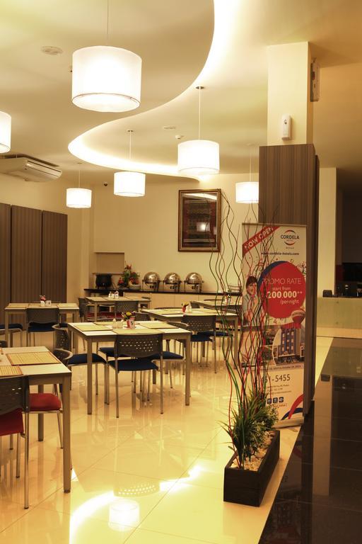 Cordela Hotel Medan Buitenkant foto