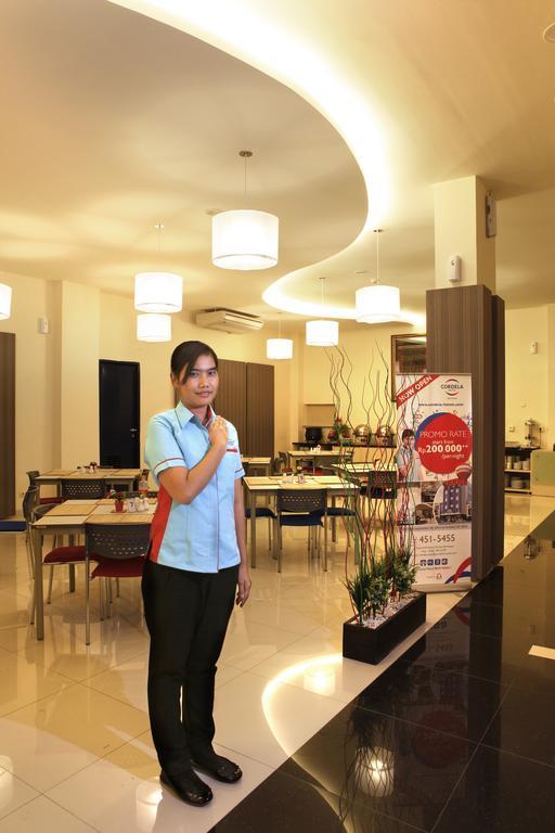 Cordela Hotel Medan Buitenkant foto