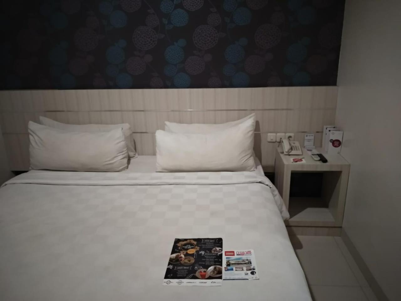 Cordela Hotel Medan Buitenkant foto